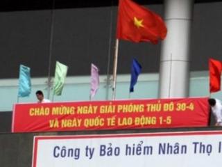 "Cố tình" Làm biển quảng cáo be bét lỗi chính tả để hút khách