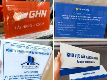 Biển mica in UV có gì đặc biệt so với các loại biển khác?