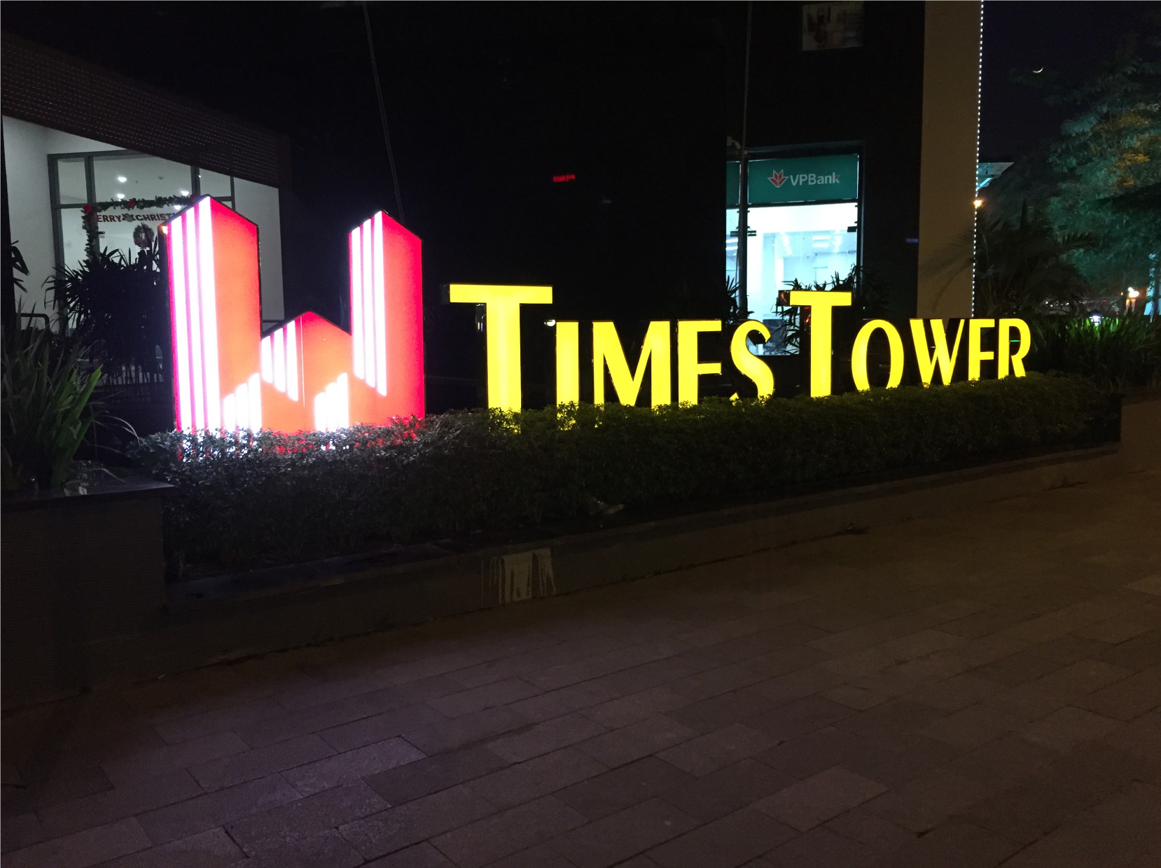 Bien-toa-nha-Times-Tower-35-Le-Van-Luong.jpg (456 KB)