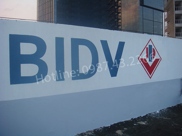 Sơn phản quang hắt sáng logo BIDV - CN Tây Hà Nội